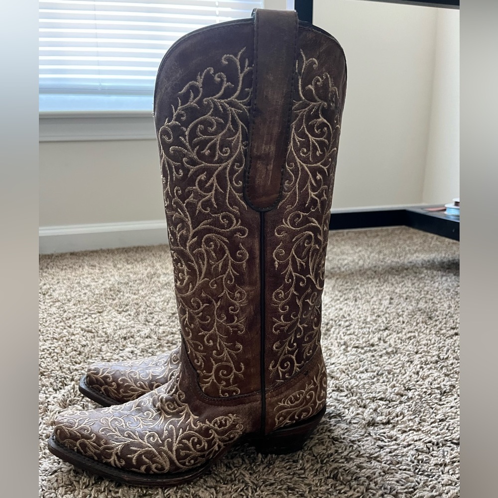 Corral boots hand crafted made in Mexico style A4149
